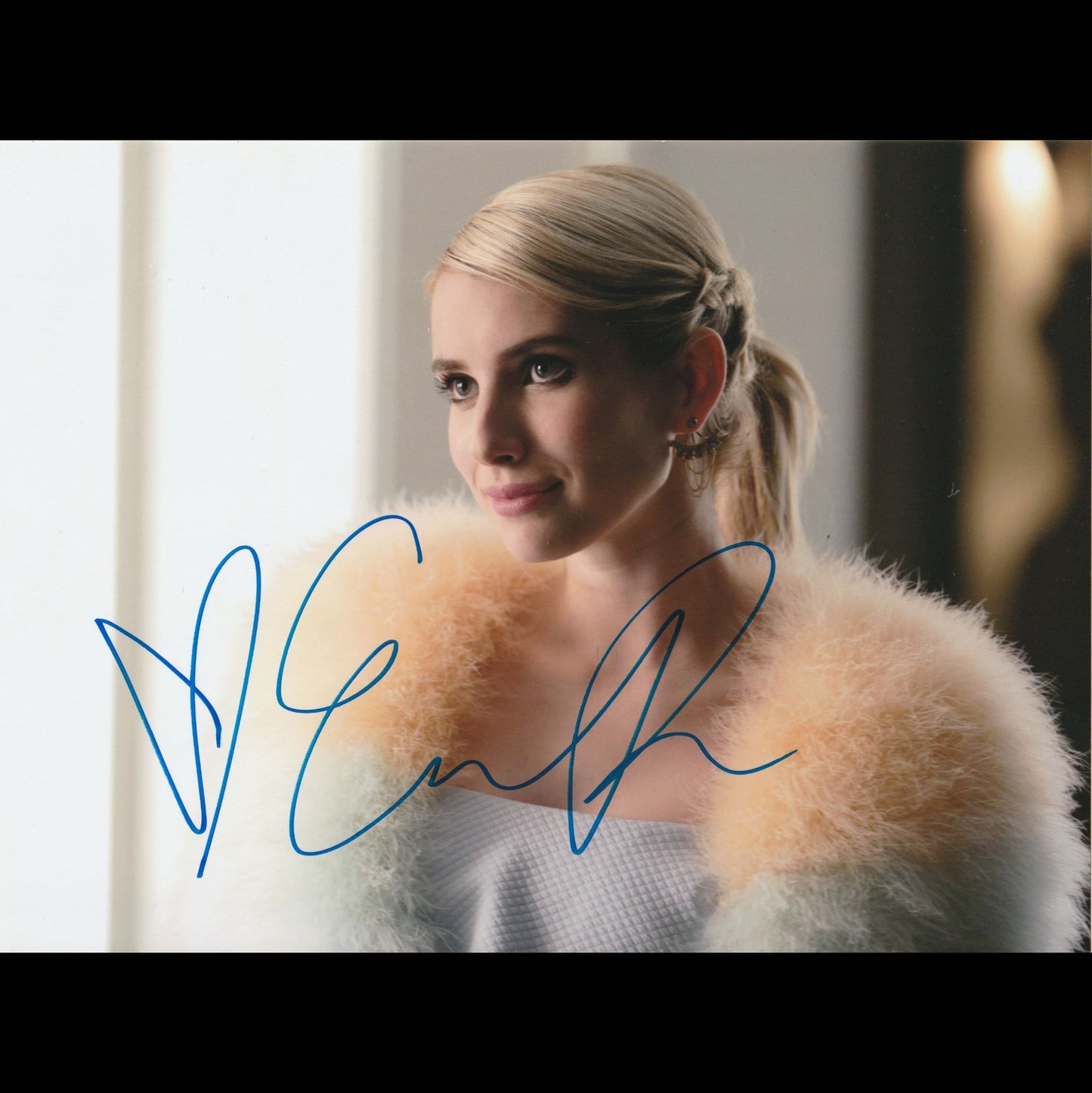 Emma ROBERTS
