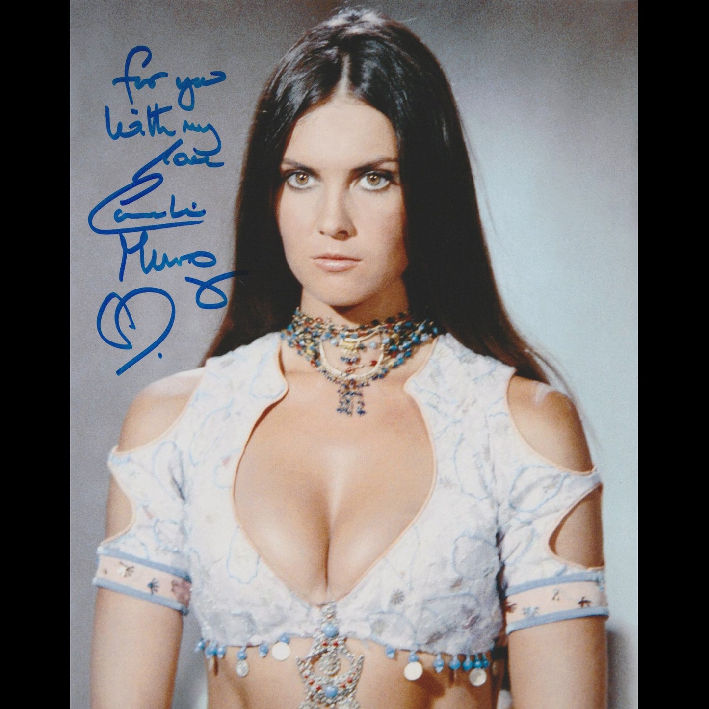 Caroline MUNRO
