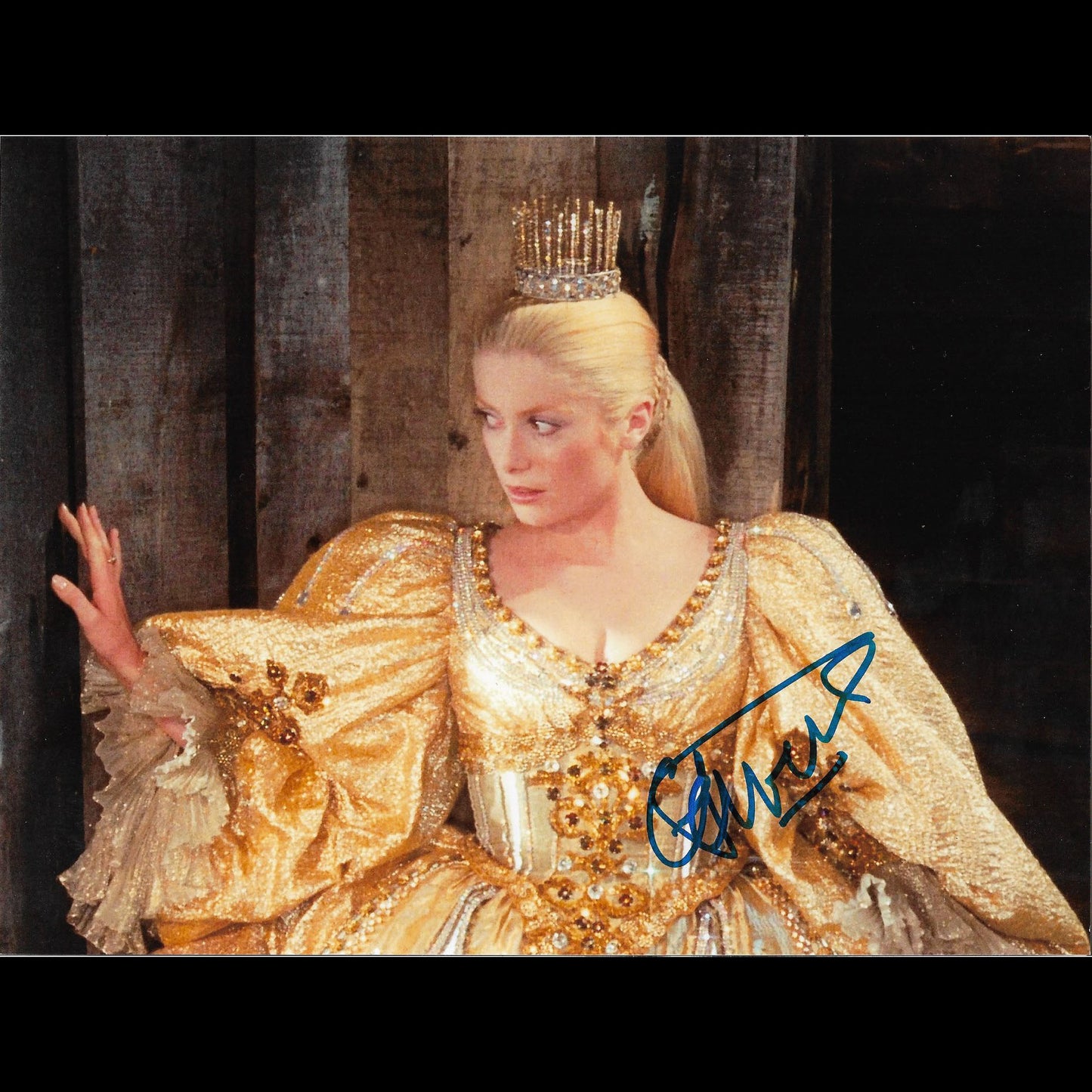 Catherine DENEUVE
