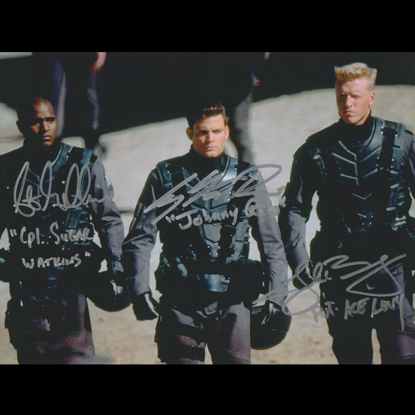 Jake BUSEY, Seth GILLIAM, Casper VAN DIEN