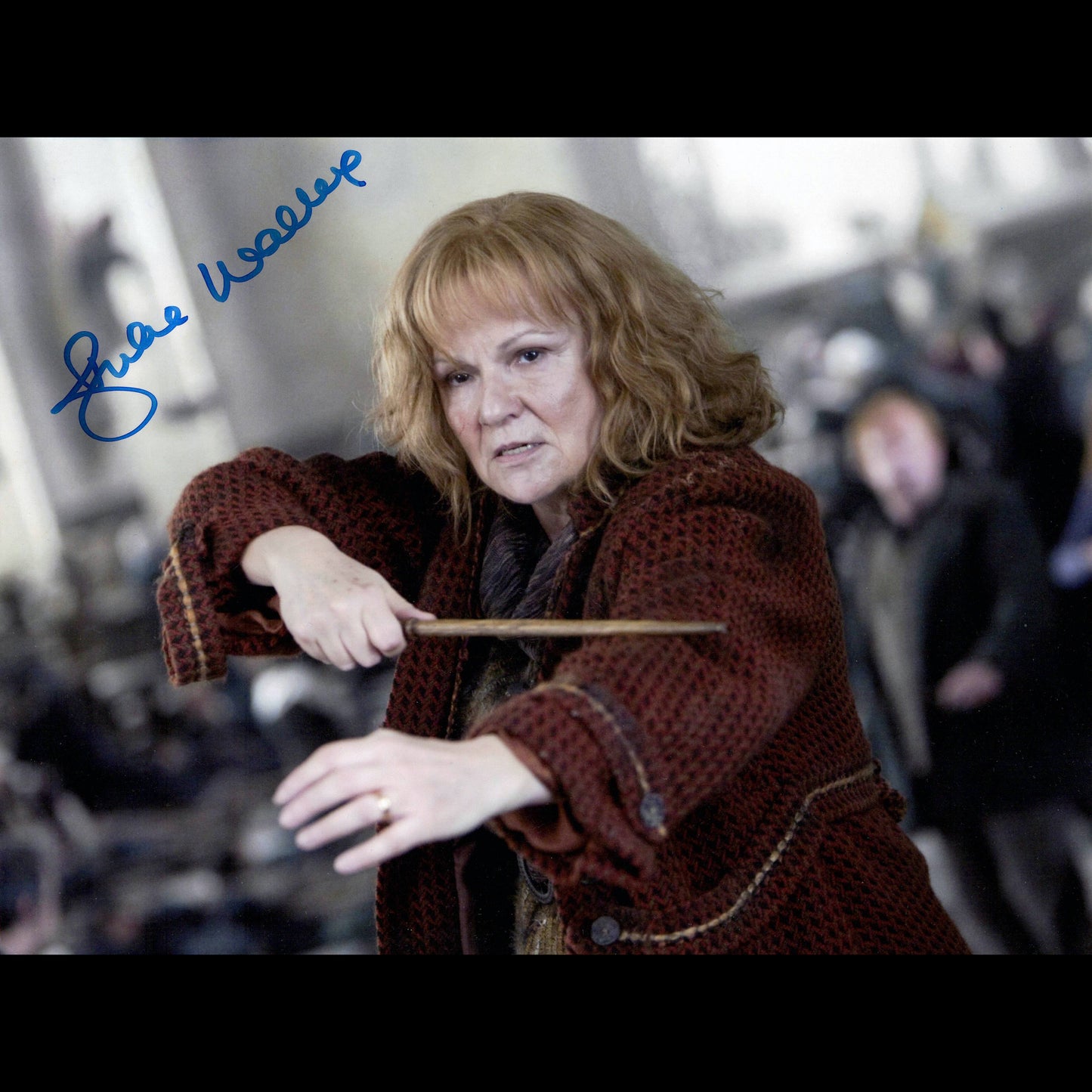 Julie WALTERS