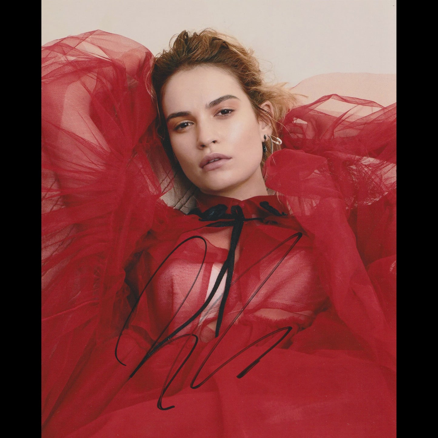 Lily JAMES