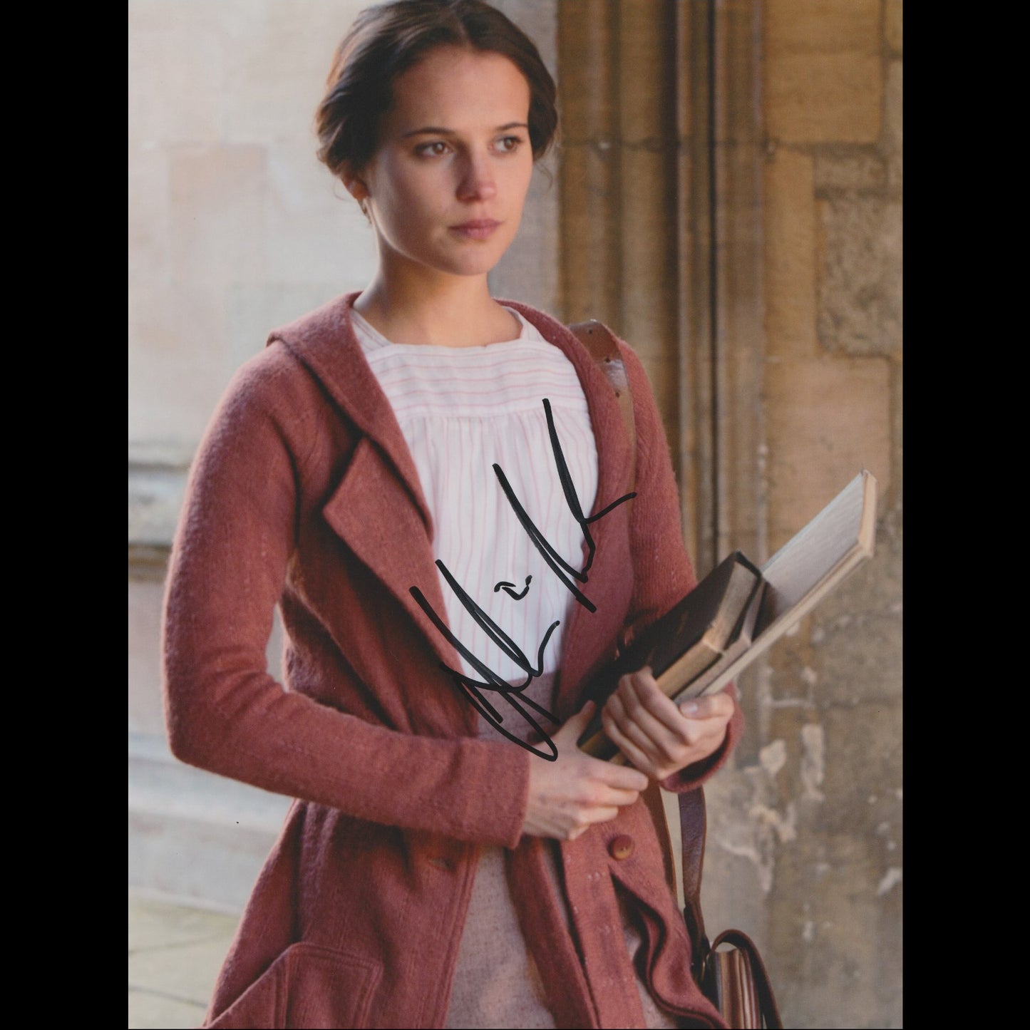Alicia VIKANDER