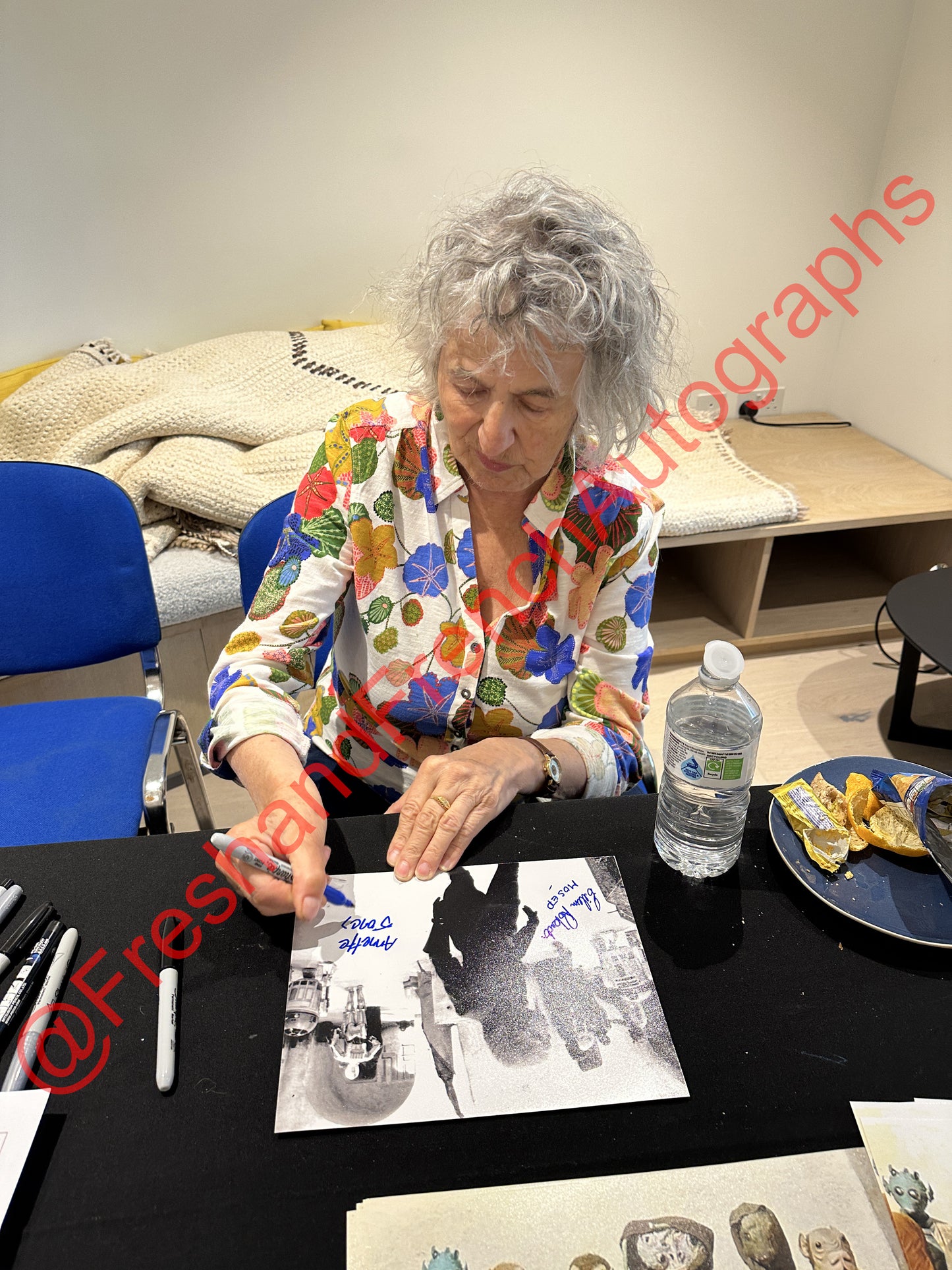 Annette JONES, Eileen ROBERTS