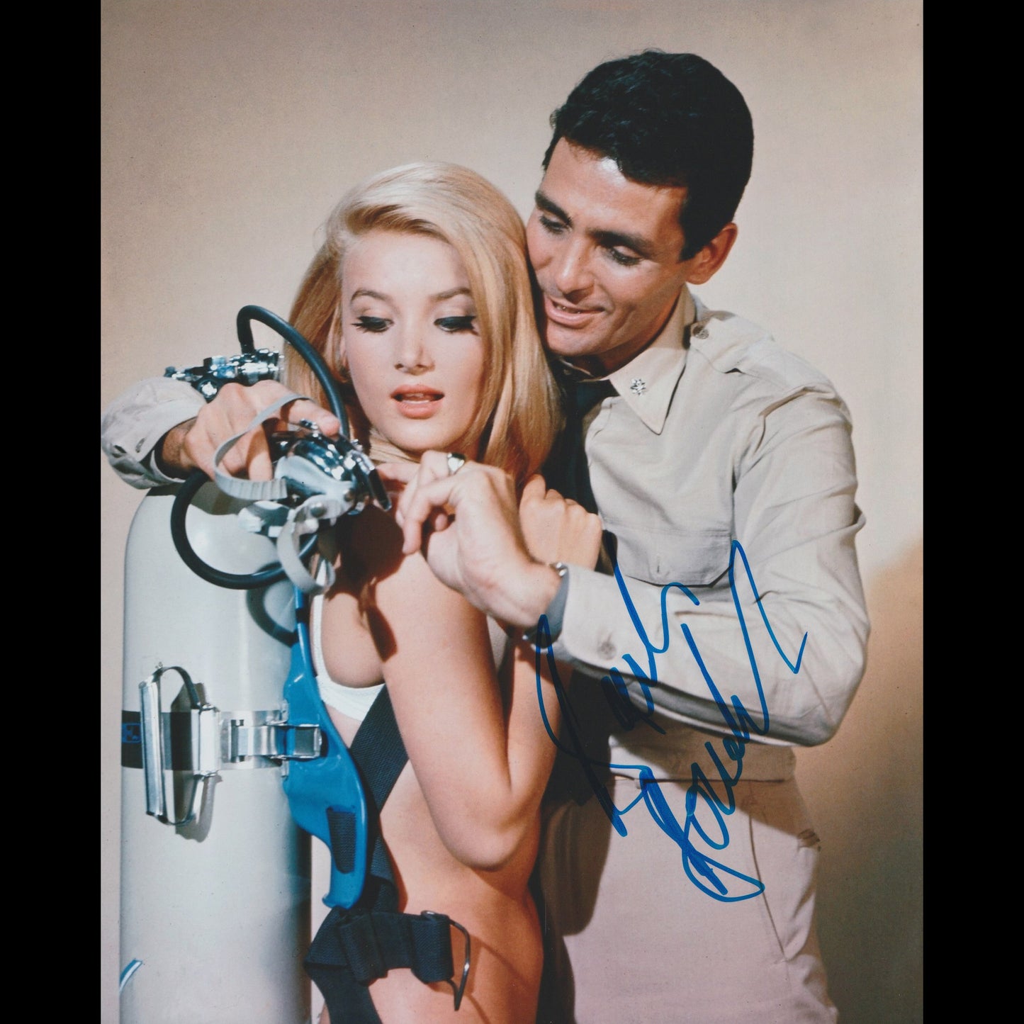 Barbara BOUCHET (Journey to the bottom of the sea)