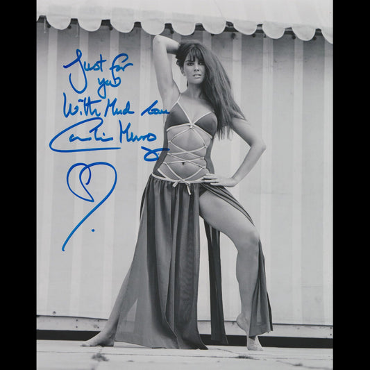 Caroline MUNRO