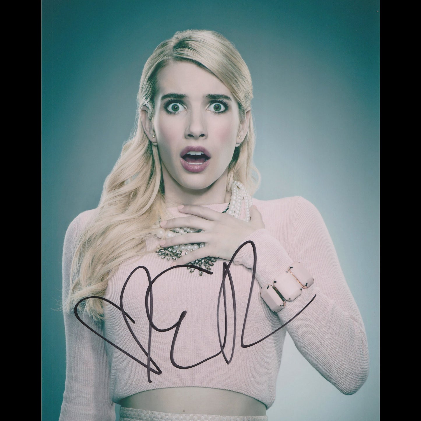 Emma ROBERTS (Scream Queen)