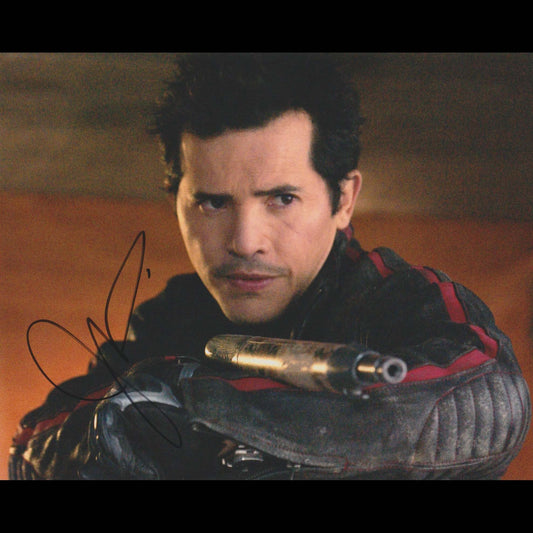 John LEGUIZAMO