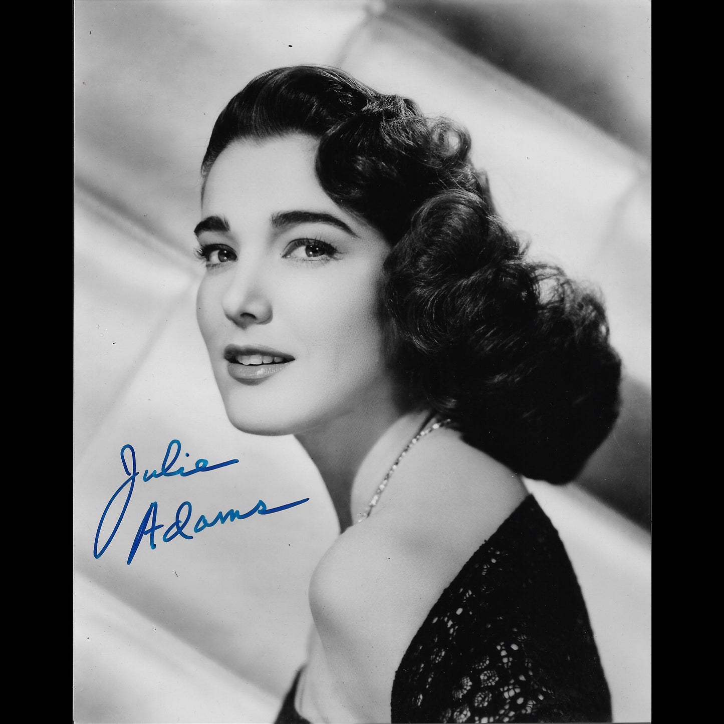 Julie ADAMS