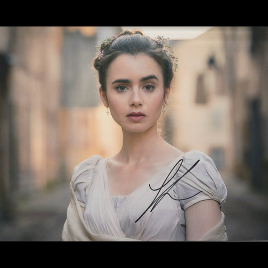 Lily Collins (Les Misérables)