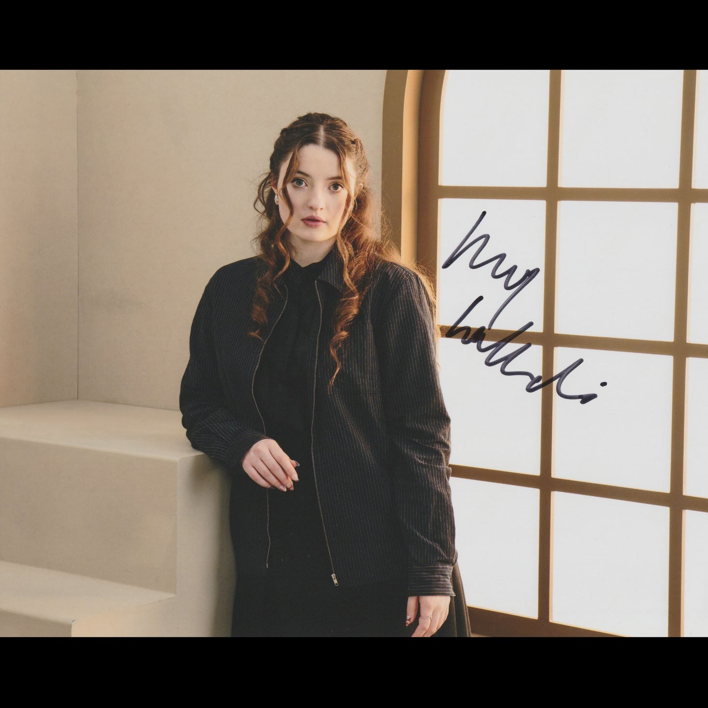 Lucy HALLIDAY