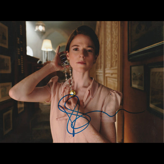 Rose LESLIE