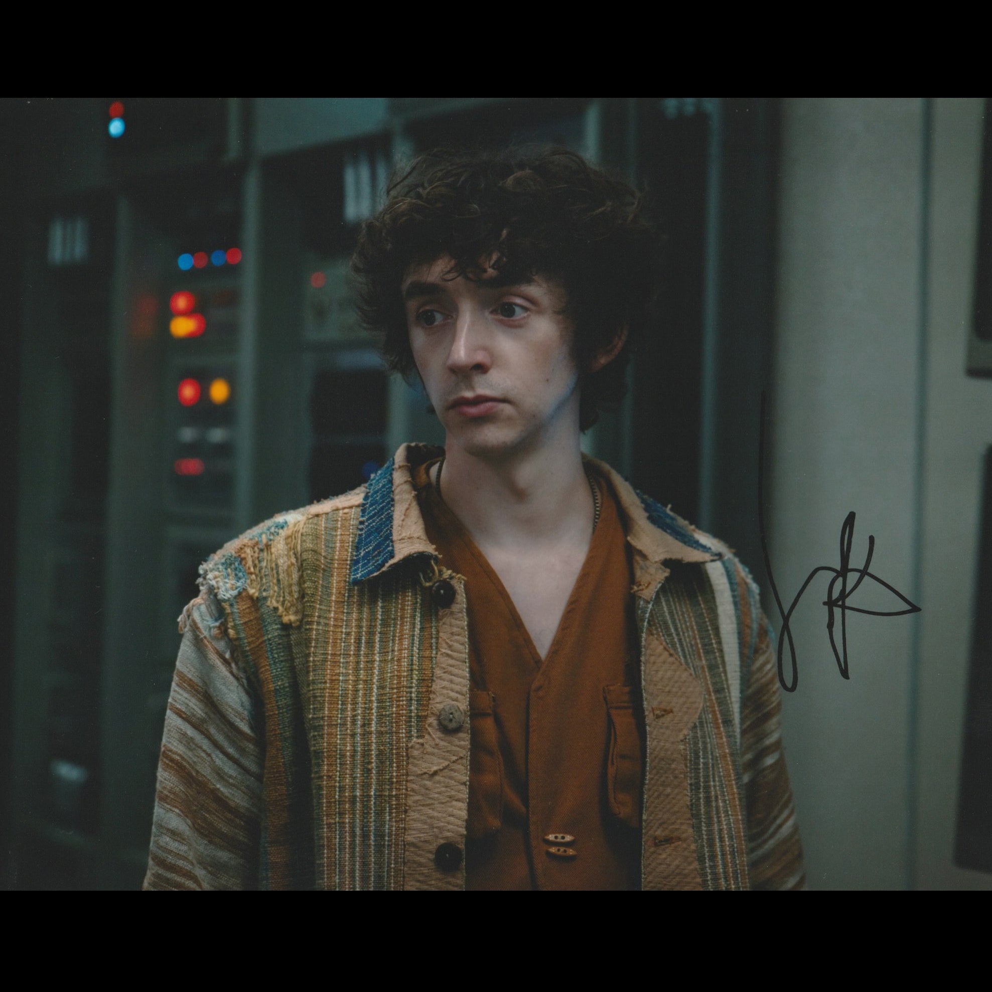Samuel Blenkin (Alien: Earth) – Fresh and French autographs