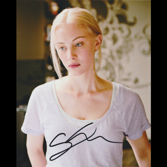Sarah GADON