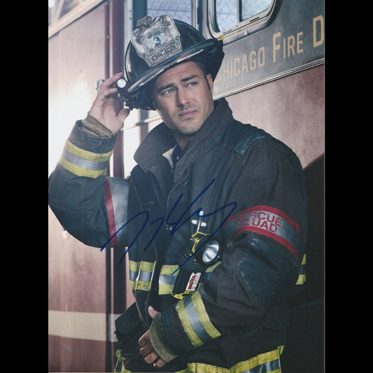 Taylor KINNEY